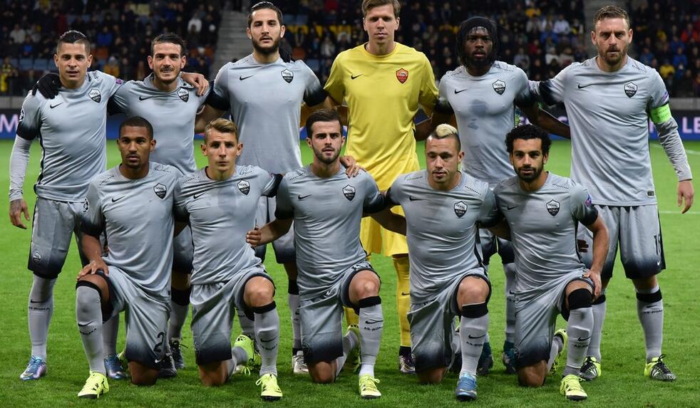 德甲半场：霍恩顿吉破门，格雷罗扳平，拜仁慕尼黑1-1圣保利