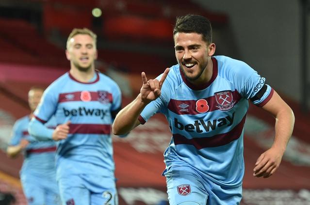 曼联最艰难时刻迎击阿森纳 数据示梦剧场沦陷（曼联低谷迎战阿森纳 数据预示梦剧场恐失守）