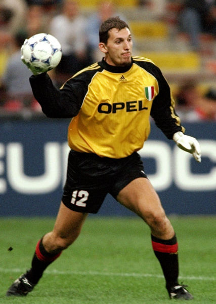 詹卢卡-西蒙尼谈朱利亚诺：父亲总说他是最好的，他前途无量